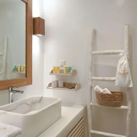 Executive Paros 4 Bedrooms Island Spirit Amazing Sea Views&private Pool Ampelas Villa